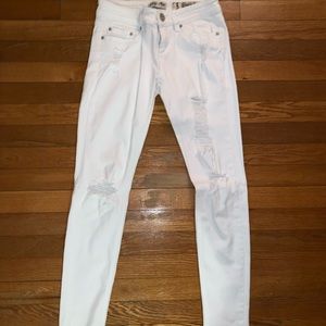 Perfect Condition white ripped skinny jeans